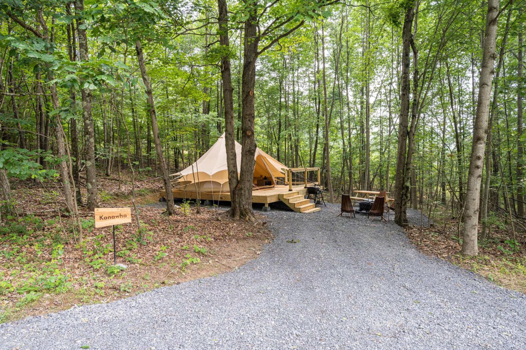 Firefly Ridge Luxury Retreat Hotel Great Cacapon ภายนอก รูปภาพ