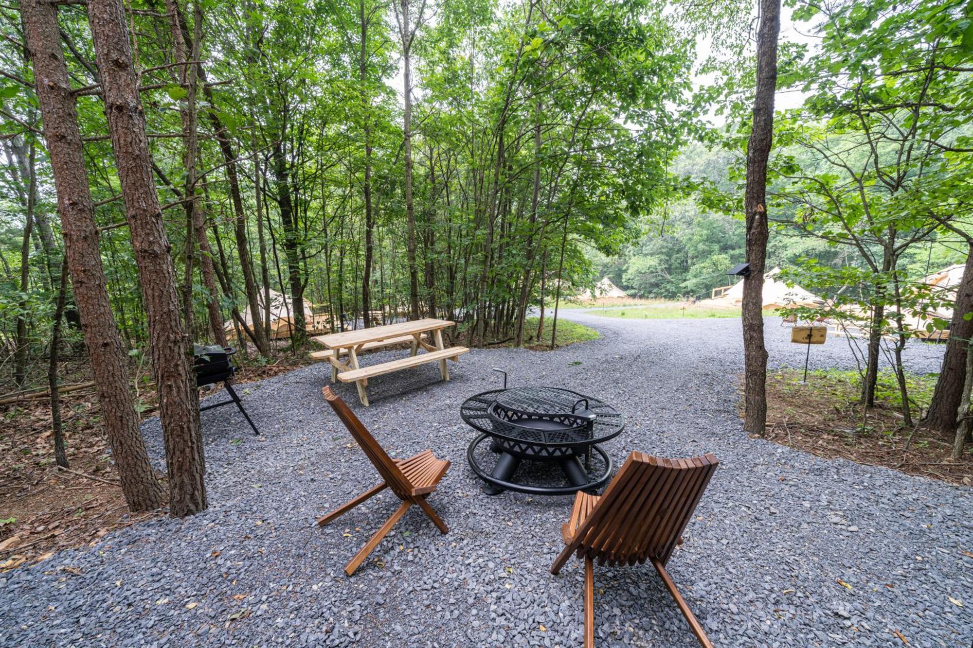 Firefly Ridge Luxury Retreat Hotel Great Cacapon ภายนอก รูปภาพ