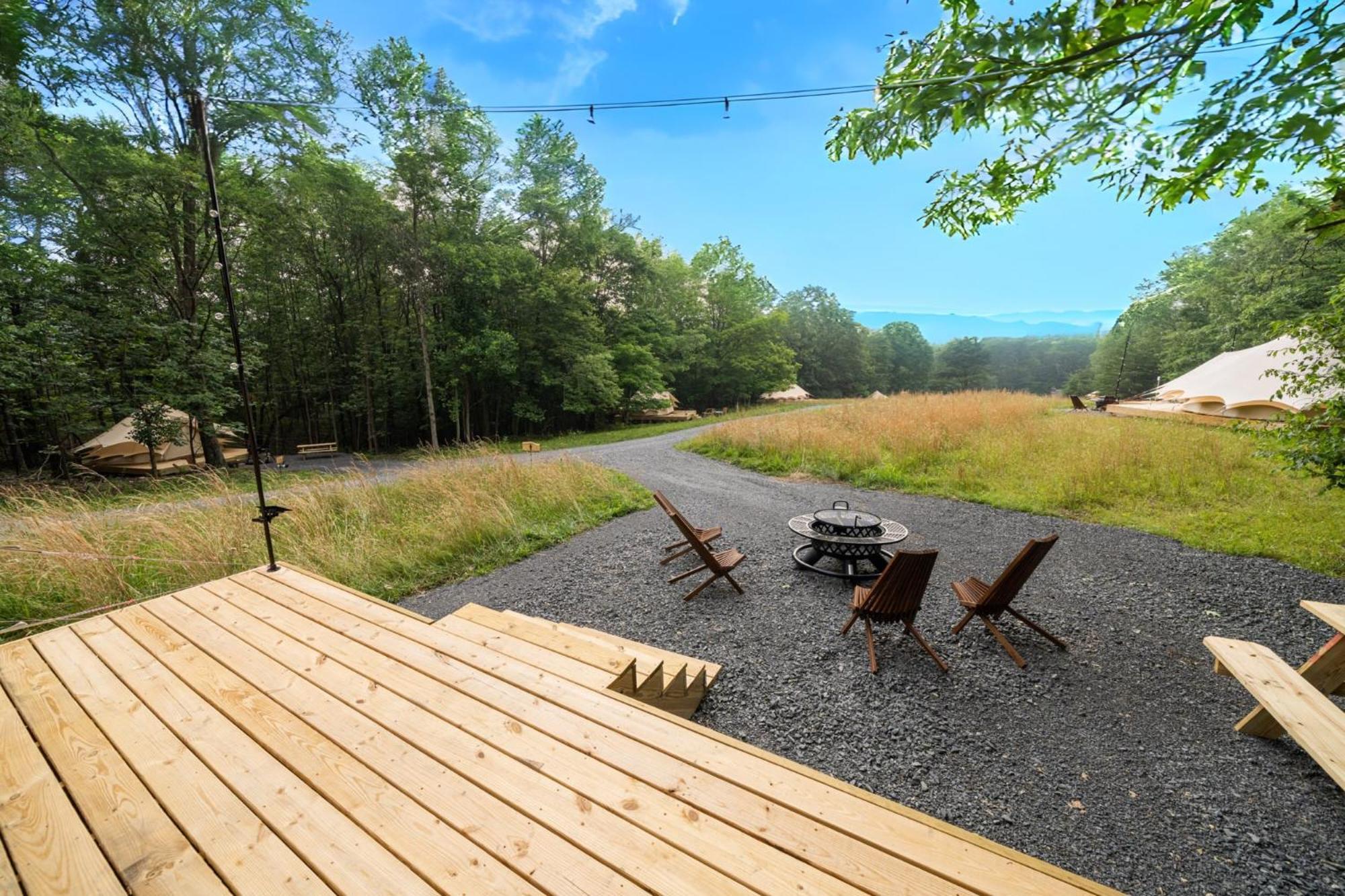 Firefly Ridge Luxury Retreat Hotel Great Cacapon ภายนอก รูปภาพ